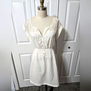 American Eagle Outfitters White Dress, Size XS, Lightweight Fabric, EUC